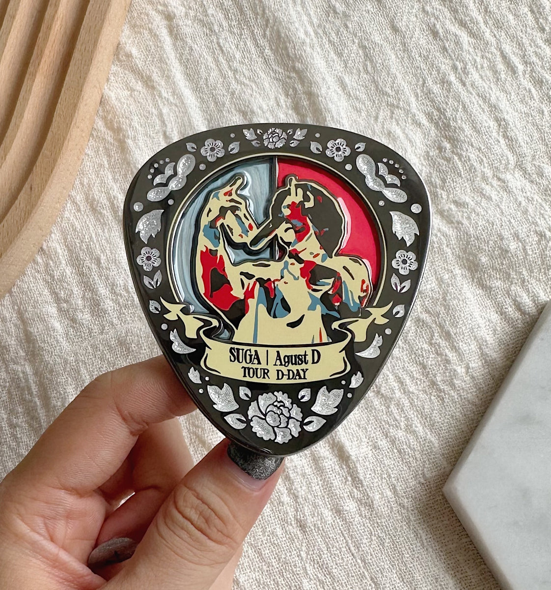 DDAY GUITAR PICK Stained Glass Enamel Pin – That Good Feeling