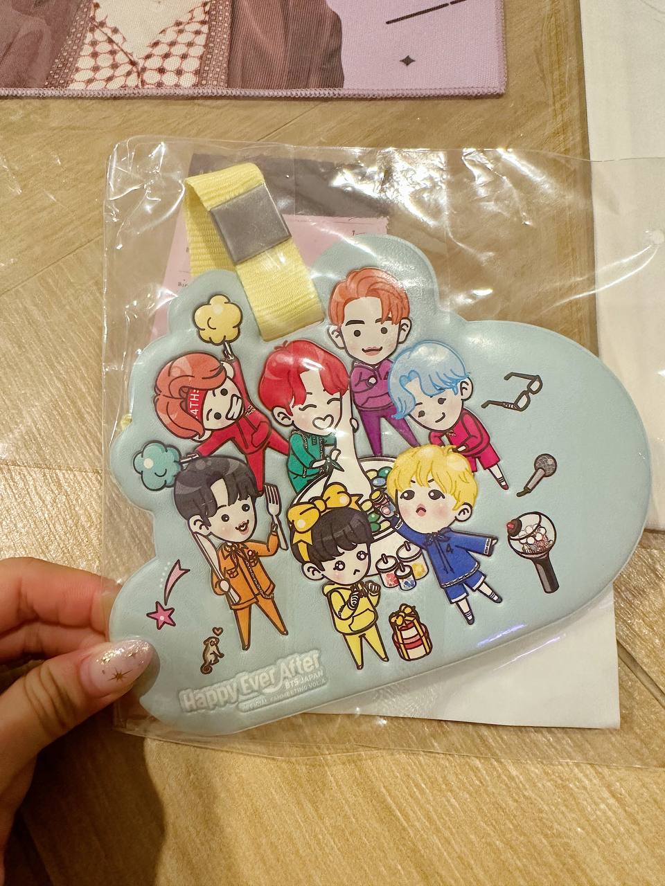 BTS Japan Official Fanmeeting Vol.4 : Happily Ever After - Name Tag Holder