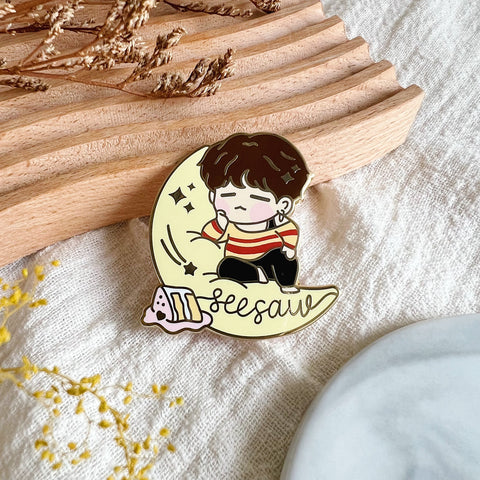 SUGA - SEESAW ENAMEL PIN